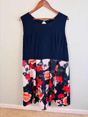 Eliza J Mixed Media Pleated Dress Size 20W
